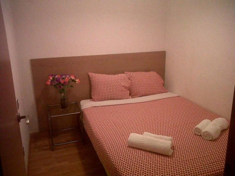 Km1 Amparo Apartments Madrid Chambre photo
